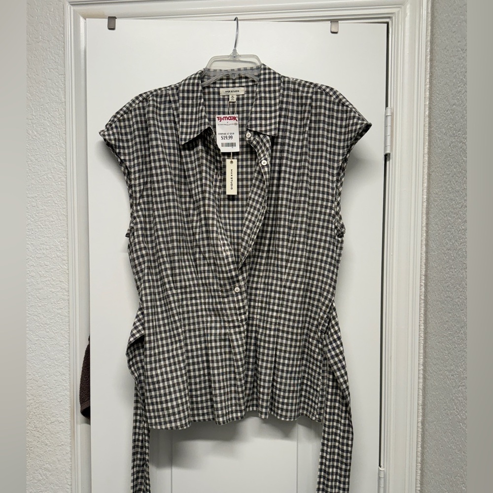 New with tags Max Studio top size XL